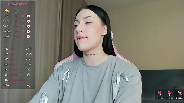 Snapshot of JenniferQueen11 chatting on 01/25/25, 10:50 JenniferQueen11 online show from 01/25/25, 10:50