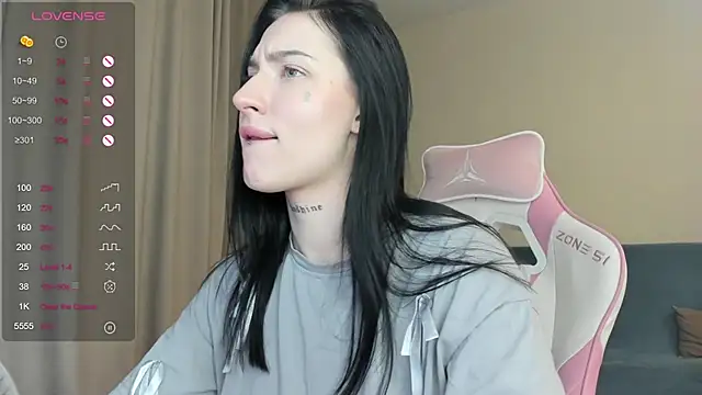 Snapshot of JenniferQueen11 chatting on 01/30/25, 08:21 JenniferQueen11 online show from 01/30/25, 08:21