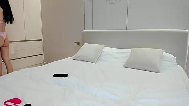 Snapshot of JenniferQueen11 chatting on 11/14/25, 03:55 JenniferQueen11 online show from 11/14/25, 03:55