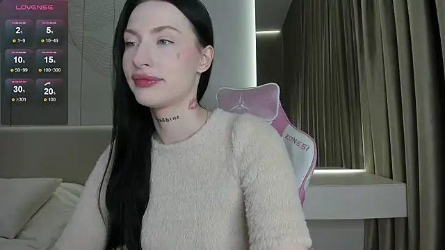 JenniferQueen11 online show from 07/11/26, 04:10