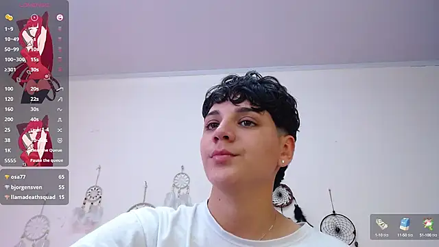 Snapshot of bad_giirl_ chatting on 12/13/24, 07:53 bad giirl online show from 12/13/24, 07:53