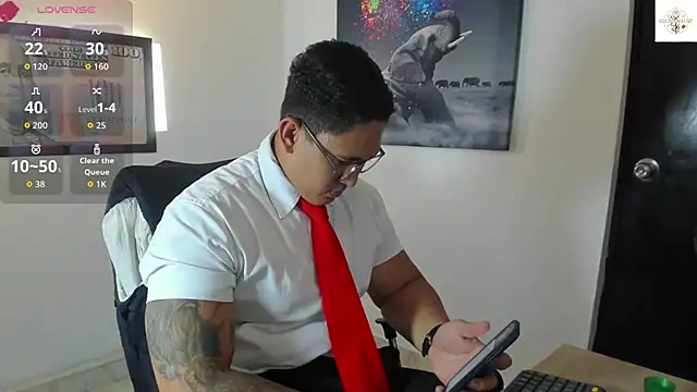 Snapshot of Colton_Massif chatting on 10/21/25, 07:14 Colton Massif online show from 10/21/25, 07:14