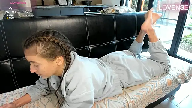 ElizSweet online show from 01/13/26, 10:53