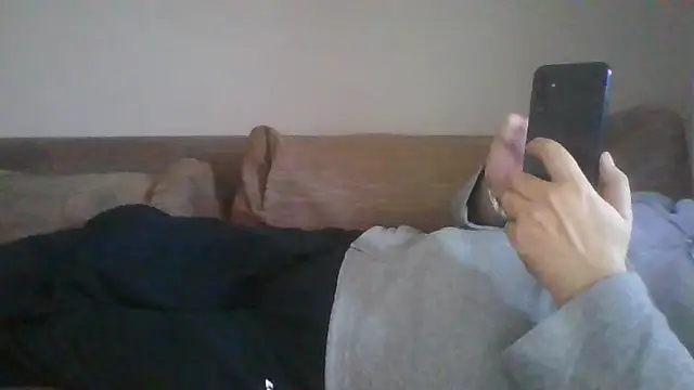 Snapshot of Anderrust chatting on 11/08/25, 09:31 Anderrust online show from 11/08/25, 09:31