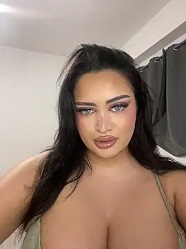 EmiliaPetrova online show from 11/13/25, 06:18