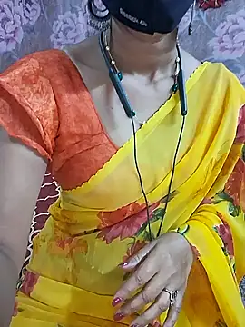 Snapshot of XBHUUME chatting on 12/03/24, 05:23 XBHUUME online show from 12/03/24, 05:23