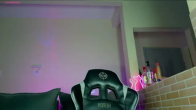 isa hotwifee online show from 03/19/26, 05:39