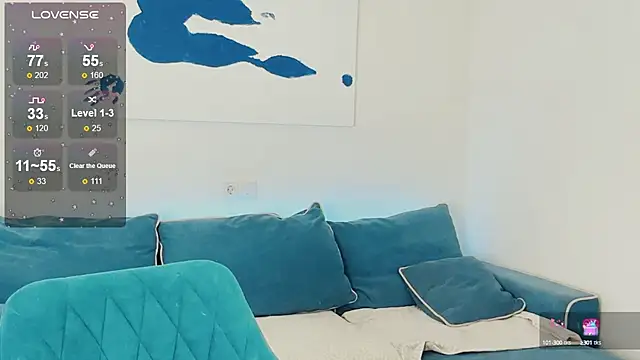 Snapshot of Born_to_Loveee chatting on 02/06/25, 03:09 Born to Loveee online show from 02/06/25, 03:09