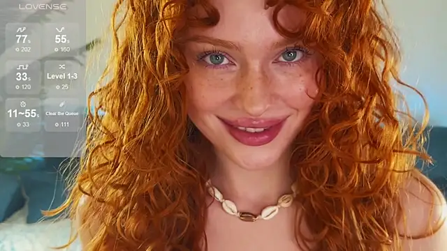 Snapshot of Born_to_Loveee chatting on 10/20/25, 12:38 Born to Loveee online show from 10/20/25, 12:38