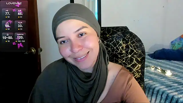 MatchedEyebrow online show from 05/30/26, 09:34