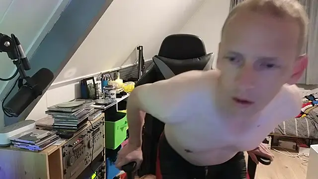 sexmenlion online show from 10/05/25, 08:40