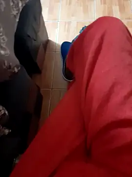 feet toes online show from 12/02/25, 07:03