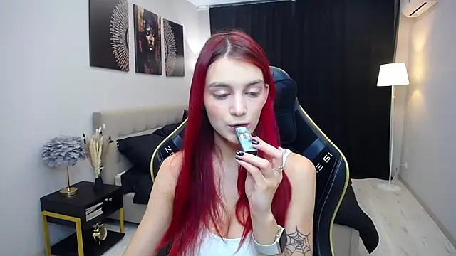 Snapshot of RedLipse chatting on 12/01/25, 02:27 RedLipse online show from 12/01/25, 02:27