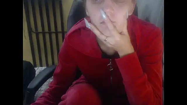 Snapshot of Laco-cO chatting on 12/12/24, 04:21 Laco-cO online show from 12/12/24, 04:21