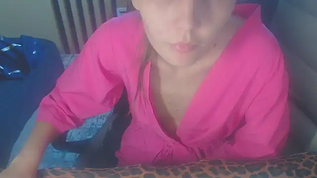 Snapshot of Laco-cO chatting on 09/22/25, 07:10 Laco-cO online show from 09/22/25, 07:10