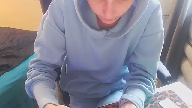 Snapshot of Laco-cO chatting on 12/01/25, 07:57 Laco-cO online show from 12/01/25, 07:57