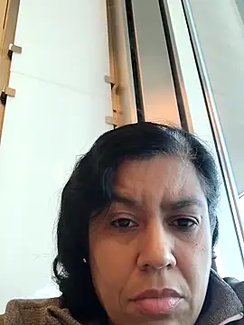 Molly newman6 online show from 11/22/25, 02:16