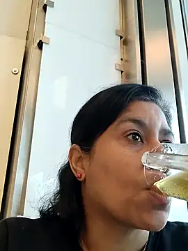 Molly newman6 online show from 01/13/26, 02:44