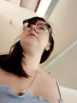 HunnyyLove online show from 12/31/24, 08:45