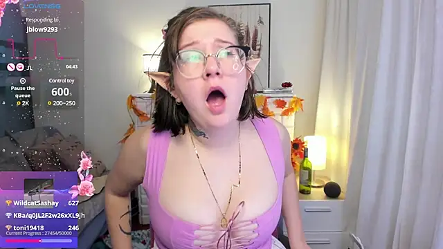 HunnyyLove online show from 02/28/25, 09:12