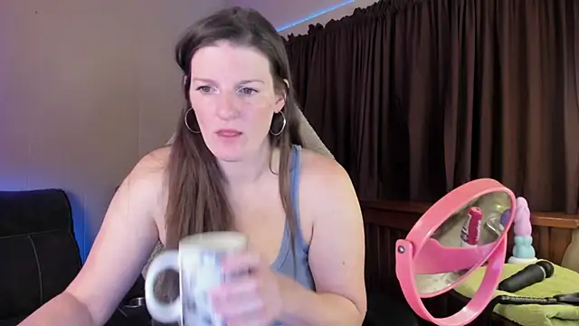 Kelly Carolina online show from 12/02/25, 12:10