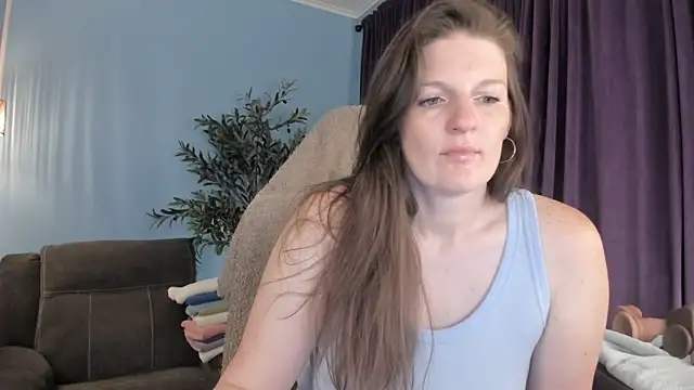 Snapshot of Kelly_Carolina chatting on 06/03/26, 11:57 Kelly Carolina online show from 06/03/26, 11:57