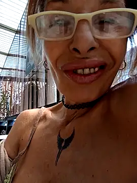 FrozenWaffle online show from 12/16/25, 03:50