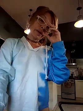 FrozenWaffle online show from 05/02/26, 04:01
