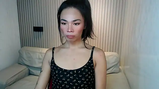 Snapshot of MissCumSex chatting on 09/17/25, 05:09 MissCumSex online show from 09/17/25, 05:09