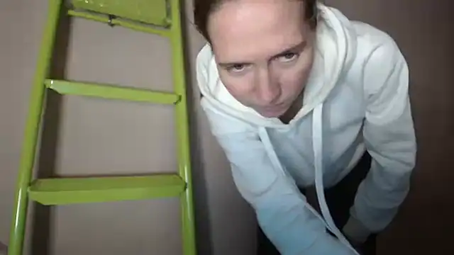 Snapshot of Sexy_MargoX_ chatting on 12/13/24, 04:38 Sexy MargoX online show from 12/13/24, 04:38