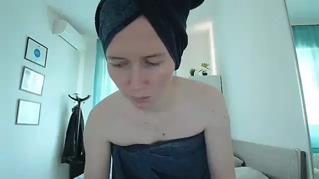 Snapshot of Sexy_MargoX_ chatting on 10/13/25, 12:49 Sexy MargoX online show from 10/13/25, 12:49