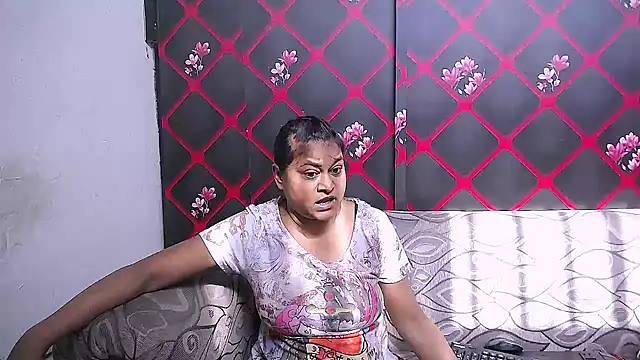 Snapshot of indian_glitter chatting on 09/09/25, 07:19 indian glitter online show from 09/09/25, 07:19