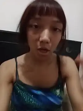 Snapshot of Karmakuro chatting on 05/19/26, 03:57 Karmakuro online show from 05/19/26, 03:57