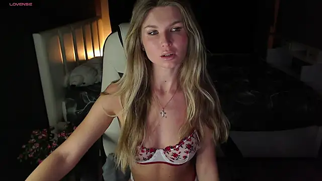 Snapshot of AngelMiaM chatting on 01/29/25, 08:04 AngelMiaM online show from 01/29/25, 08:04