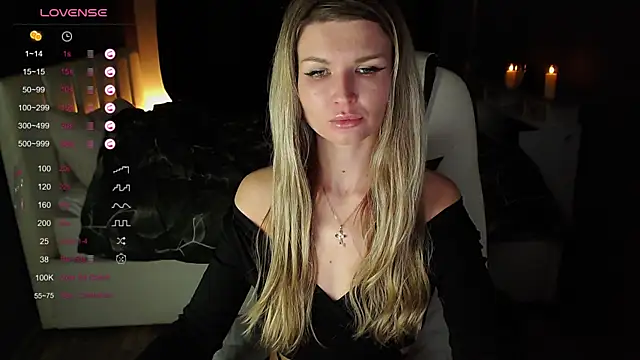 Snapshot of AngelMiaM chatting on 03/01/25, 06:54 AngelMiaM online show from 03/01/25, 06:54