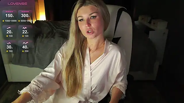 Snapshot of AngelMiaM chatting on 09/26/25, 06:56 AngelMiaM online show from 09/26/25, 06:56