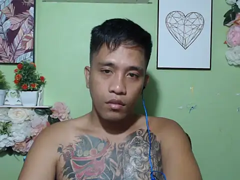 Thyler08 online show from 12/14/25, 07:36