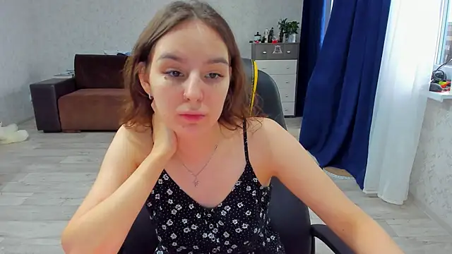 c arina x online show from 02/02/25, 09:30