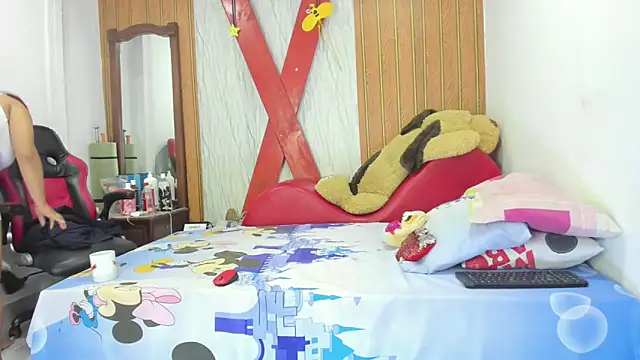 Lunastar02 online show from 05/12/26, 02:03