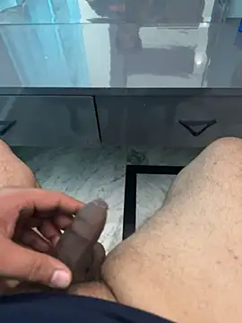 Snapshot of kkkr23456 chatting on 11/26/25, 02:34 kkkr23456 online show from 11/26/25, 02:34