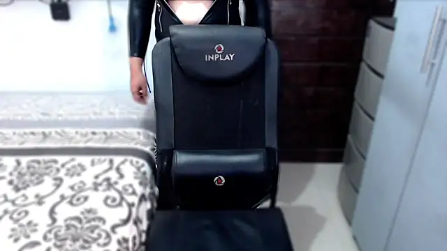 xSUCKTHYWOMANx online show from 09/10/25, 05:57