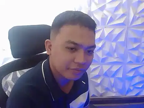 Snapshot of xsweetasian69x chatting on 03/12/25, 05:24 xsweetasian69x online show from 03/12/25, 05:24