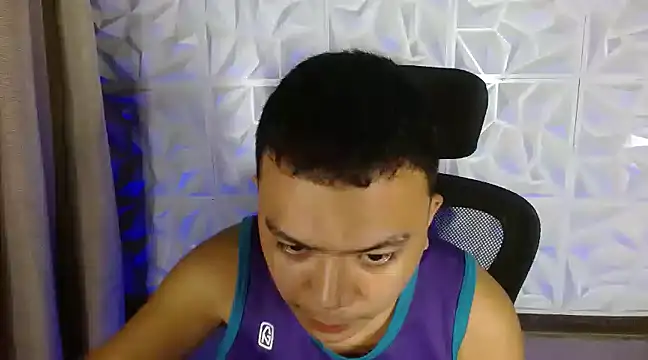 Snapshot of xsweetasian69x chatting on 03/14/25, 12:29 xsweetasian69x online show from 03/14/25, 12:29