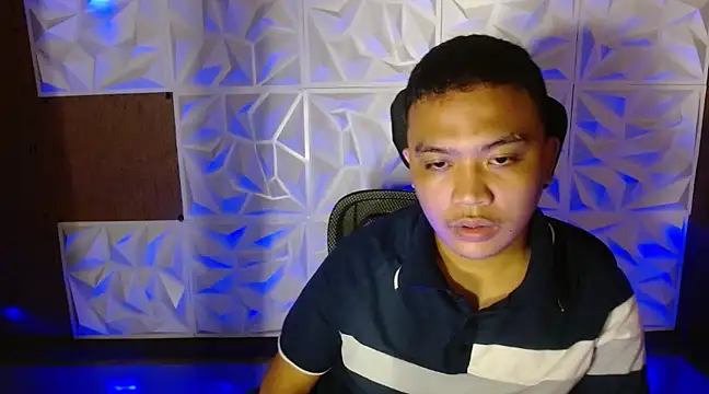 Snapshot of xsweetasian69x chatting on 03/15/25, 01:29 xsweetasian69x online show from 03/15/25, 01:29