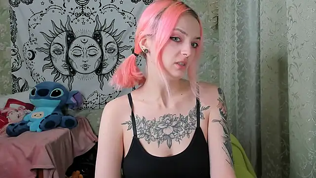 Cutie Adelia online show from 12/07/24, 11:51