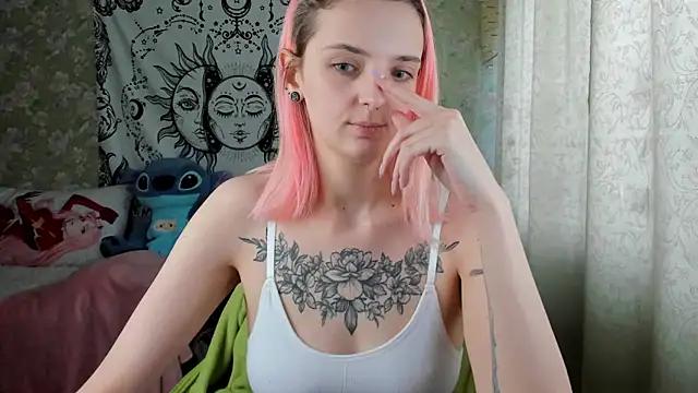 Cutie Adelia online show from 02/11/25, 09:42