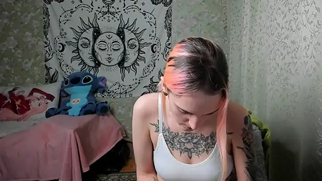 Cutie Adelia online show from 02/14/25, 01:18