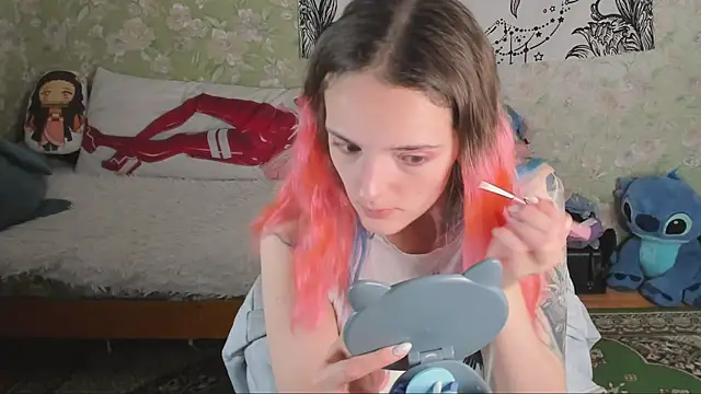 Cutie Adelia online show from 10/17/25, 01:03