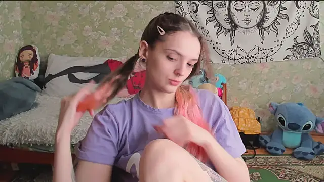 Cutie Adelia online show from 05/27/26, 10:34