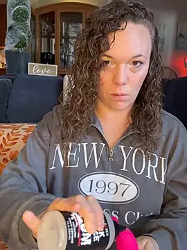 AuroraSummers online show from 10/22/25, 02:28